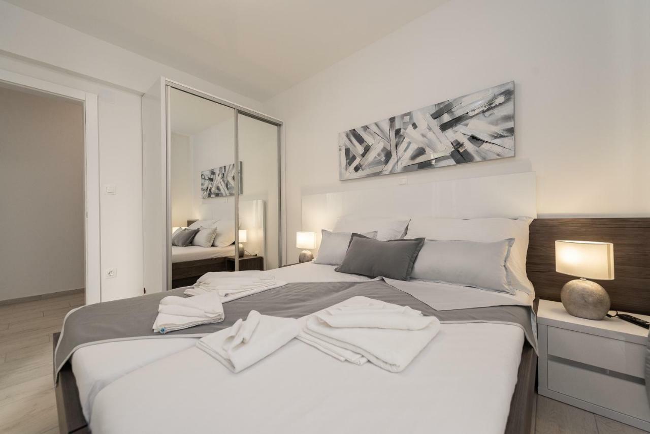 Apartments & Rooms Pool Villas Maris โนวาลยา ภายนอก รูปภาพ